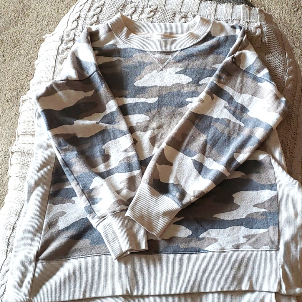 Aerie Camo Crewneck Sweatshirt
